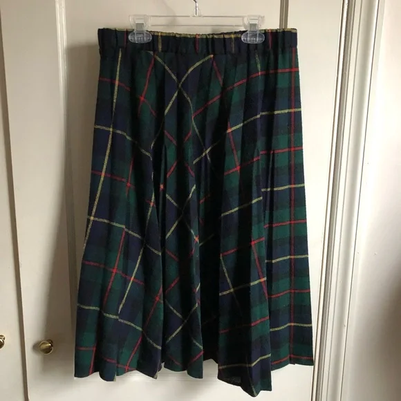 Vintage Eccobay Moody Green Holiday Plaid Wool Blend Skirt - Picture 5 of 10